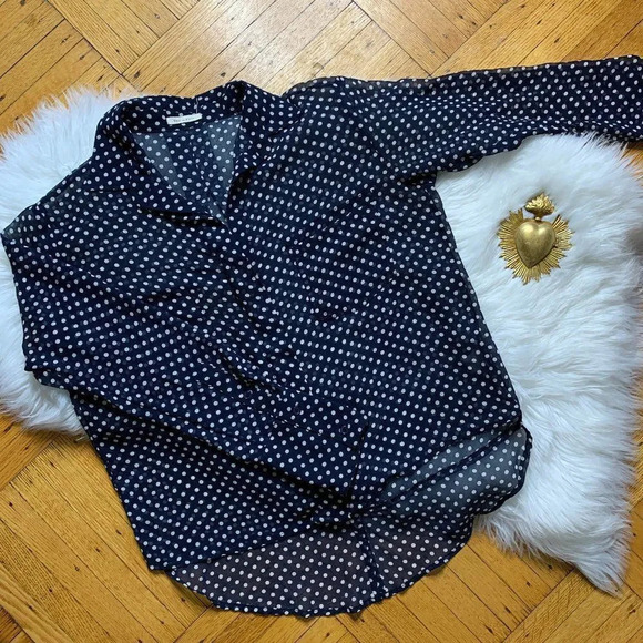 Tea n Rose Sheer Button-down Blouse - Picture 1 of 5